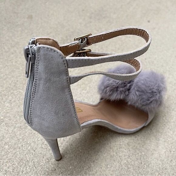 🔥SALE🔥 X2B Pom Pom Dual Ankle Strap Heel Pumps - Picture 4 of 7